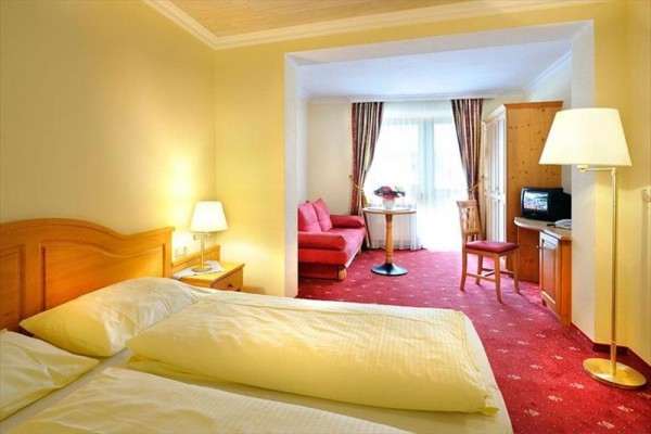 10001591