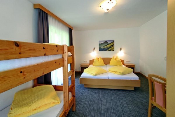 ch_an_der_glocknerstrasse_749003804_270622_37448_4.JPG