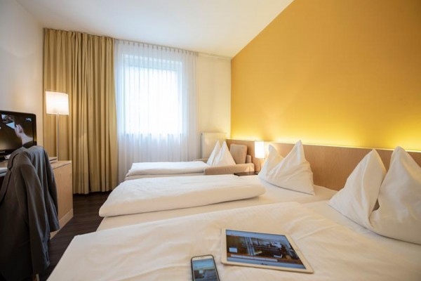 heinhotel_vienna_airport_mannsworth_211020_12511_9.JPG
