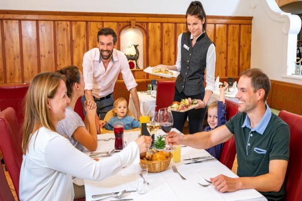 jufa_alpenhotel_saalbach_300720_13336_15.JPG