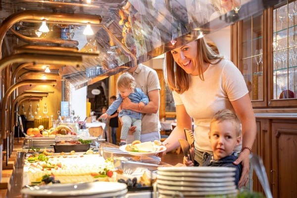 jufa_alpenhotel_saalbach_300720_13336_17.JPG