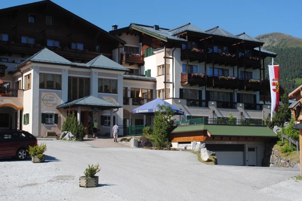sleiten_vital-alpin_wald_im_pinzgau_050716_13504_6.JPG