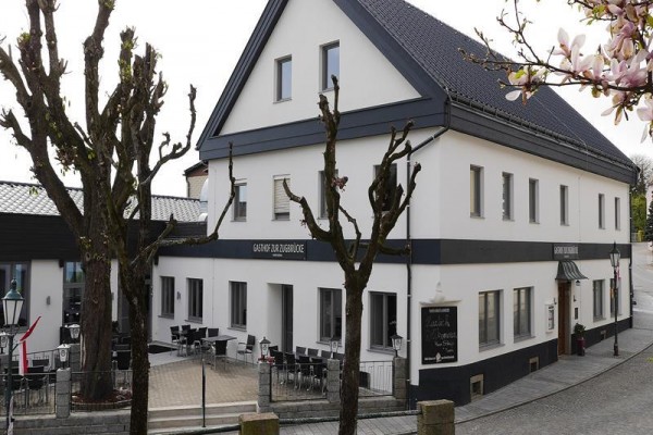 zugbrucke_bad_kreuzen_3188000790_171022_40557_4.JPG